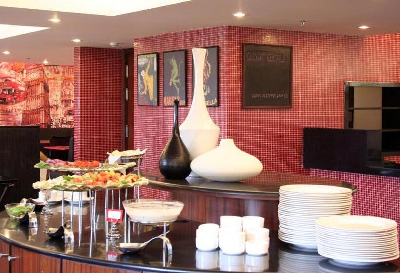 Red Fox By Lemon Tree Hotels, Jaipur