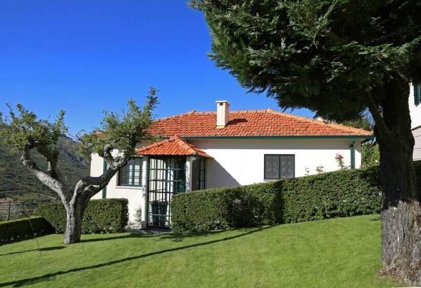 فندق ريفى Rivatur   Explorações Turísticas Lda