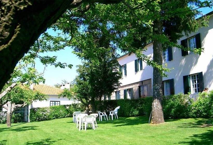 فندق ريفى Rivatur   Explorações Turísticas Lda