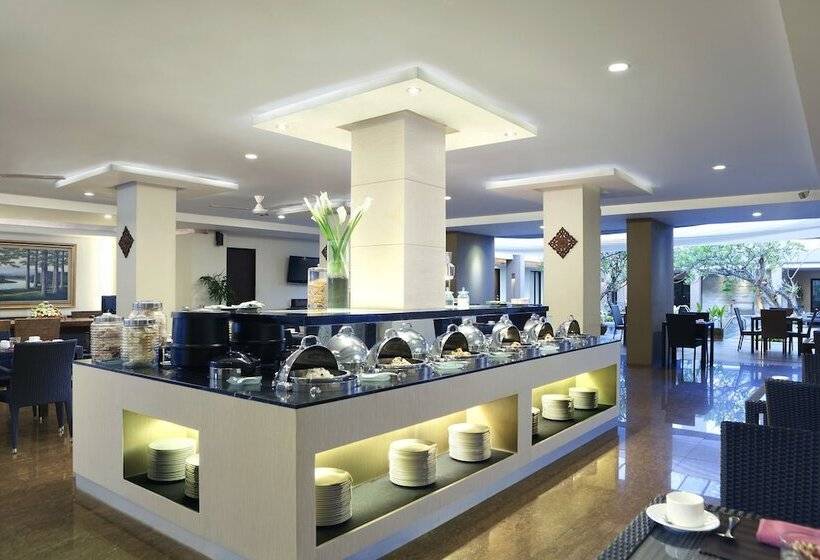 בית מלון כפרי Santika Kuta