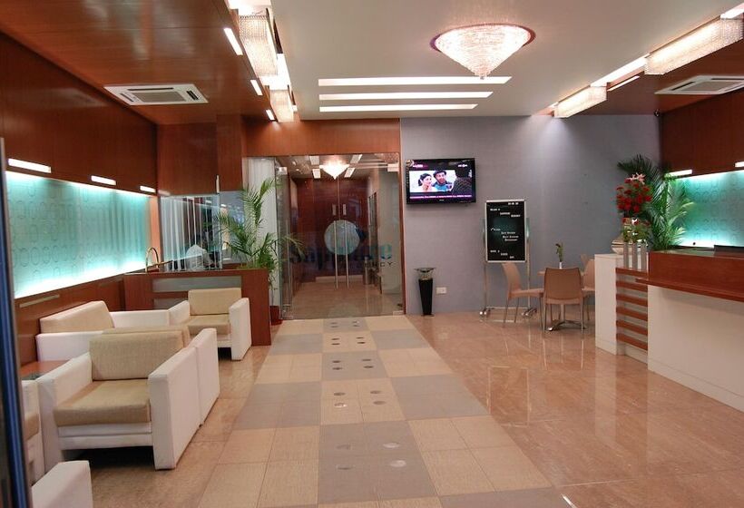 בית מלון כפרי Sappire Regency