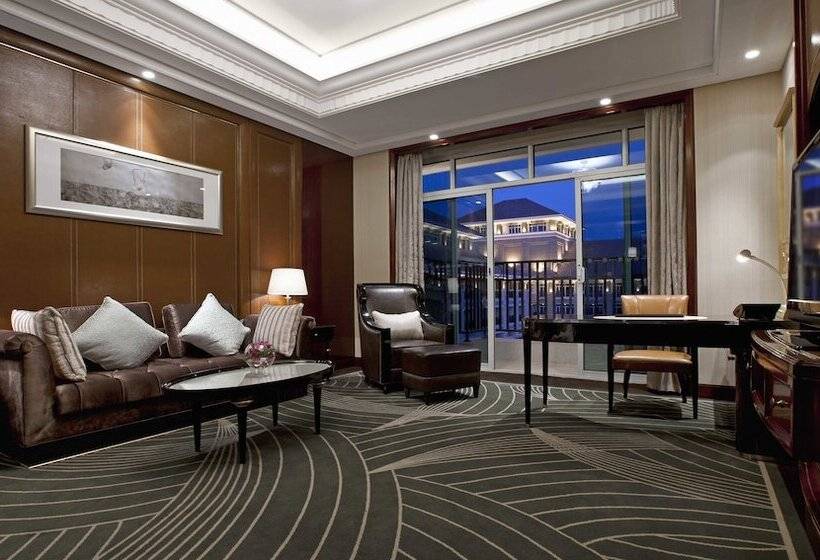 Отель Sheraton Changzhou Wujin