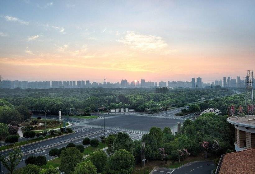Отель Sheraton Changzhou Wujin