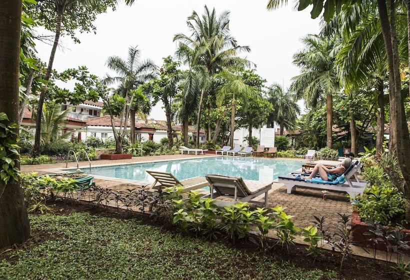 בית מלון כפרי Shikara Beach Resort