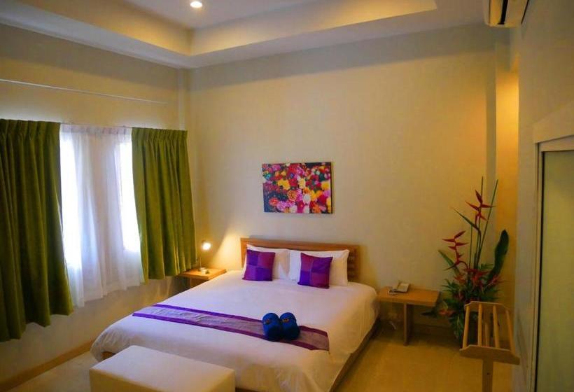 هتل Simply Resort By Metadee
