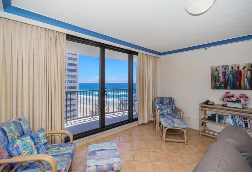 Отель Surfers Aquarius On The Beach