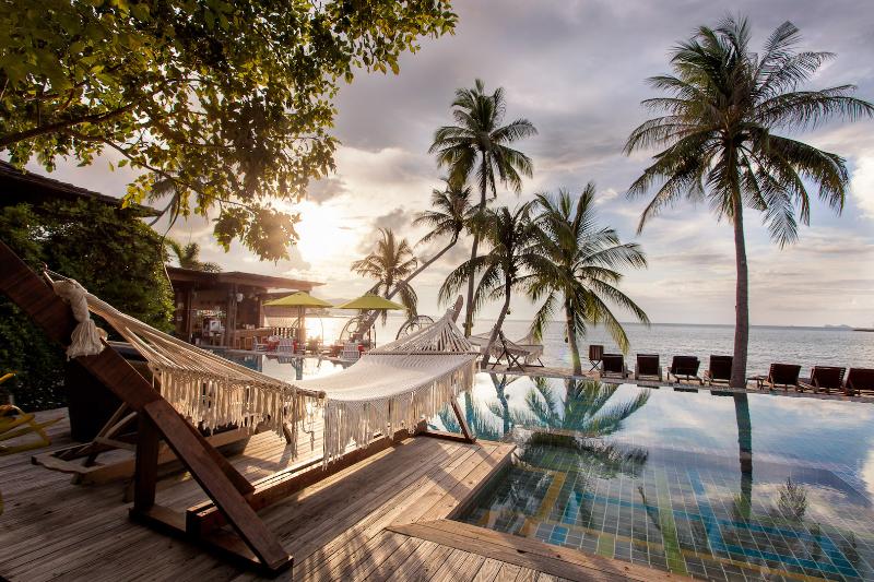 هتل Tango Luxe Beach Villa, Koh Samui