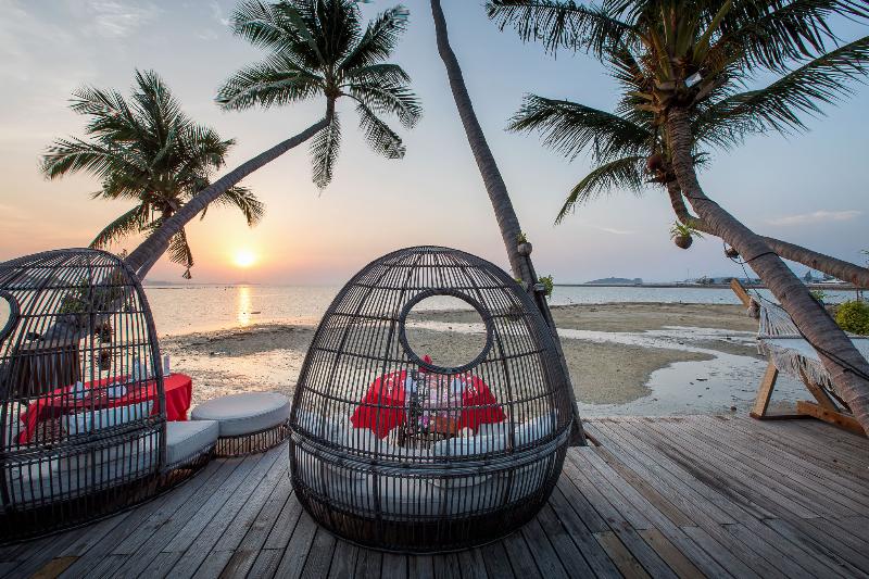هتل Tango Luxe Beach Villa, Koh Samui