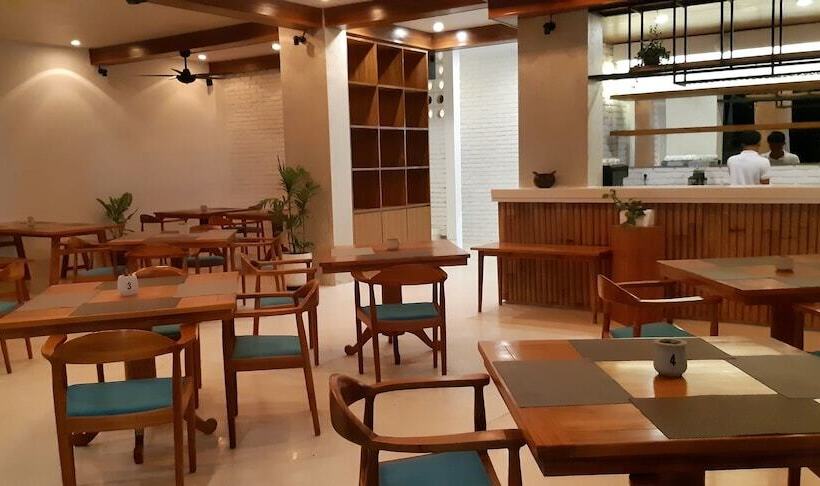 Отель The Beach House Resort