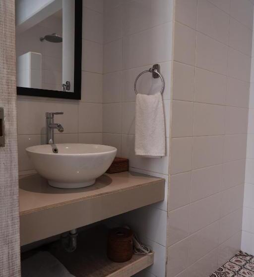 Отель The Beach House Resort