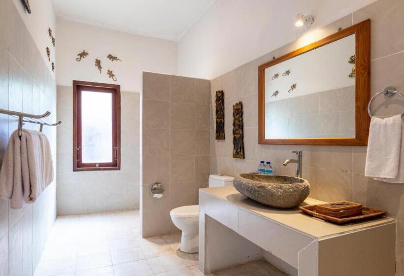 Отель The Beach House Resort