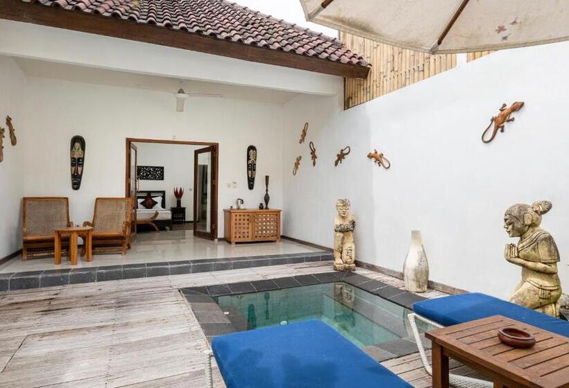 Отель The Beach House Resort