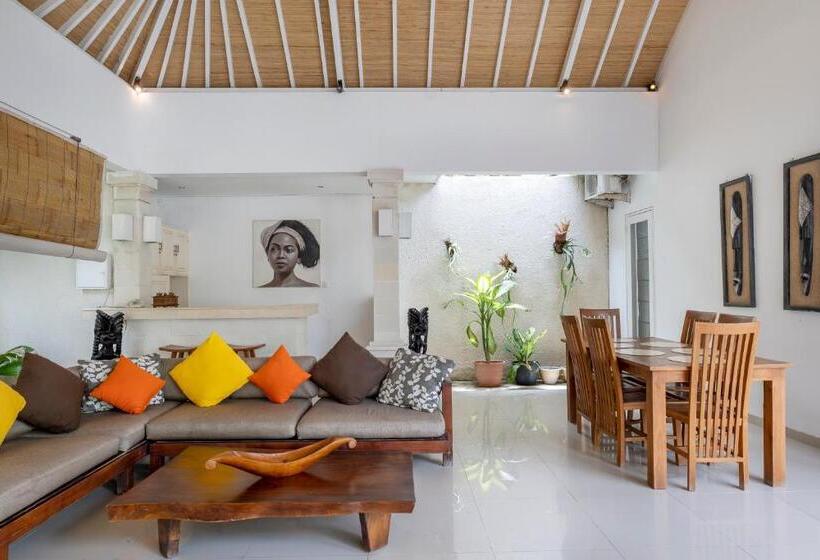 Отель The Beach House Resort