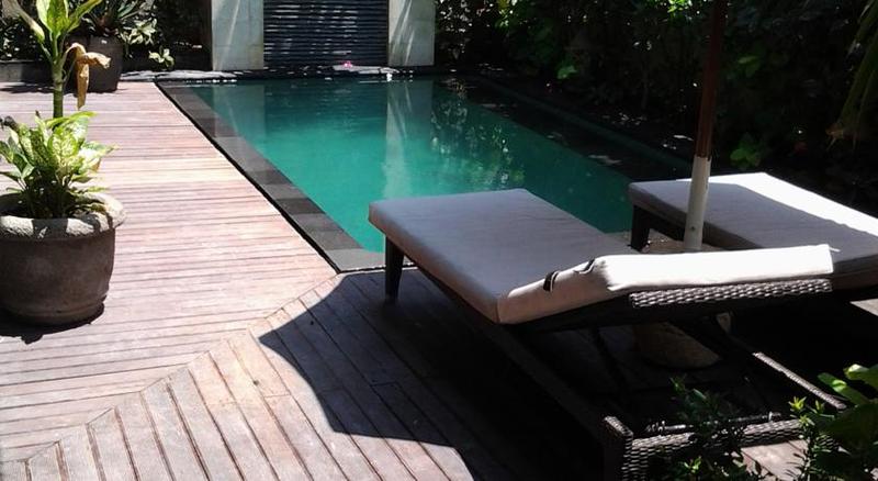 Отель The Beach House Resort