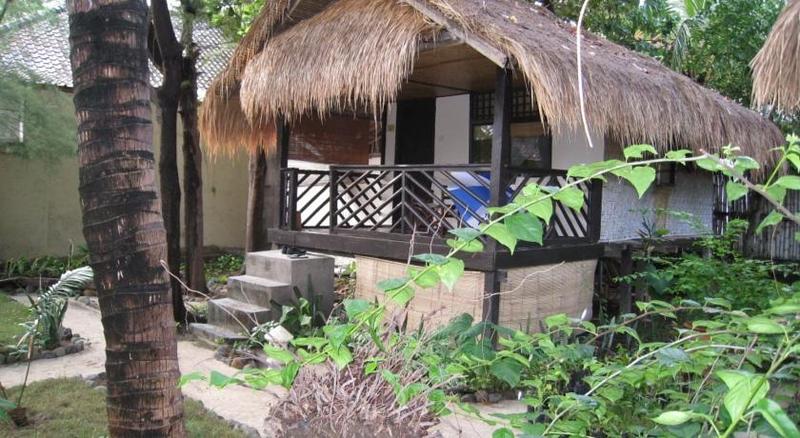 Отель The Beach House Resort