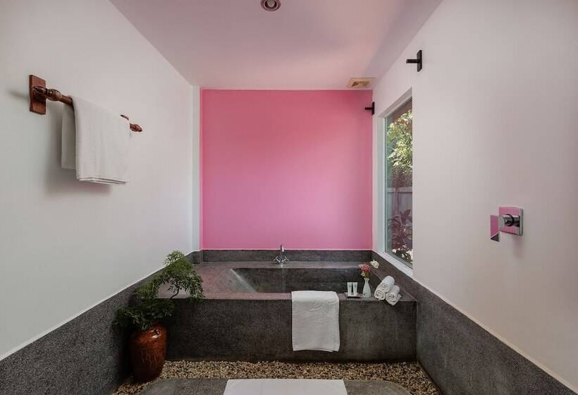 酒店 The Oasis Harbor