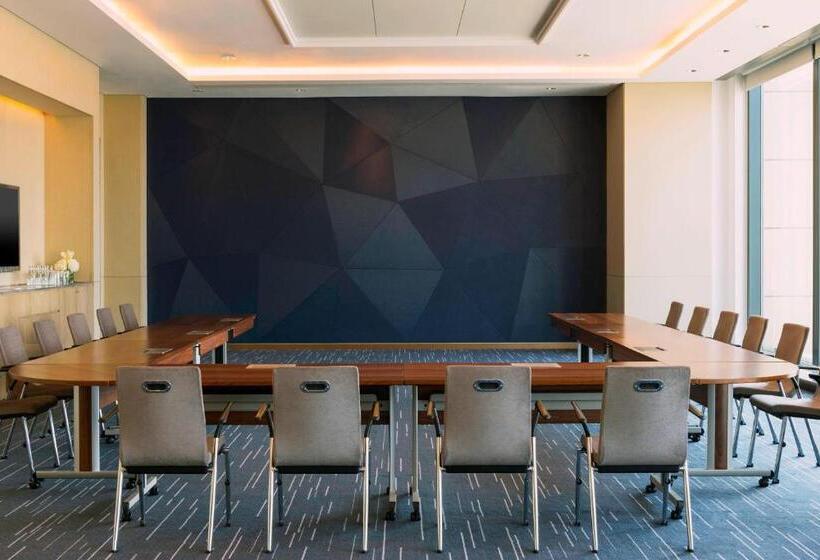 هتل The Westin City Centre Bahrain