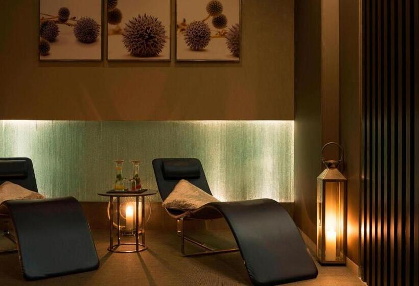 هتل The Westin City Centre Bahrain