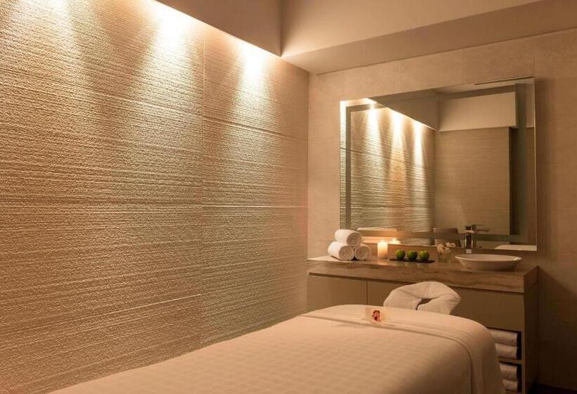 هتل The Westin City Centre Bahrain