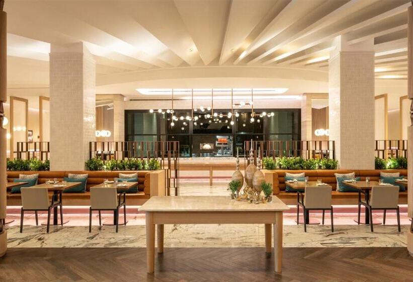 هتل The Westin City Centre Bahrain