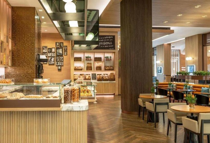 هتل The Westin City Centre Bahrain