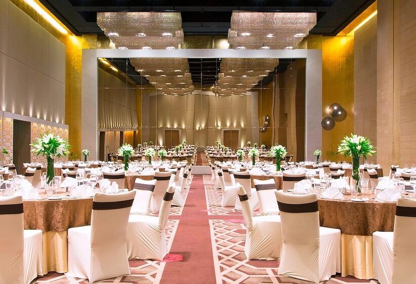 هتل The Westin Hyderabad Mindspace