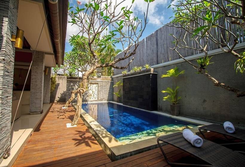 هتل The Wolas Villa & Spa