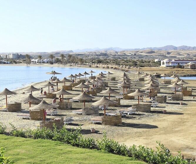 酒店 Three Corners Equinox Beach Resort