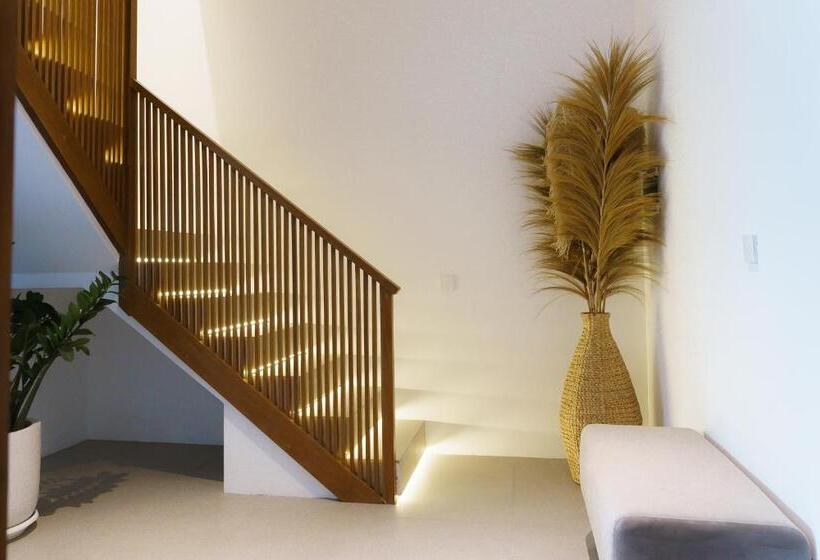 Отель Umalas Creek Villas