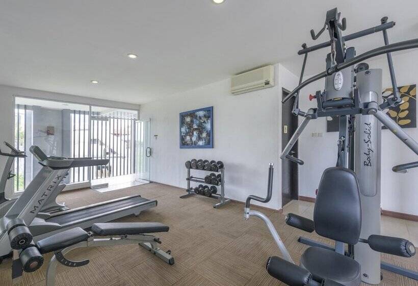 Отель Umalas Creek Villas