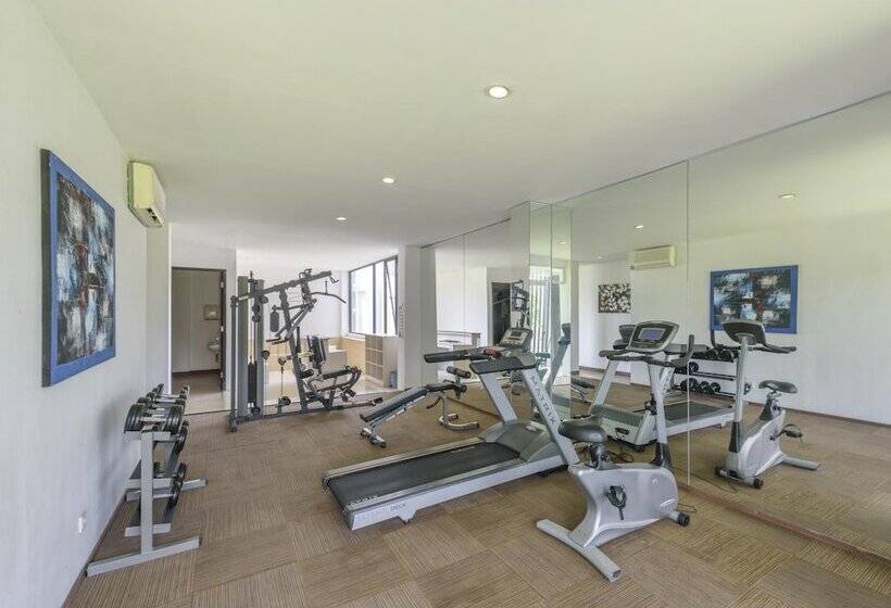 Отель Umalas Creek Villas