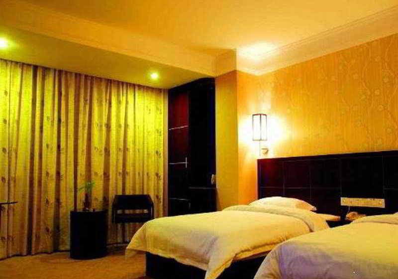 One Plus One Business Hotel