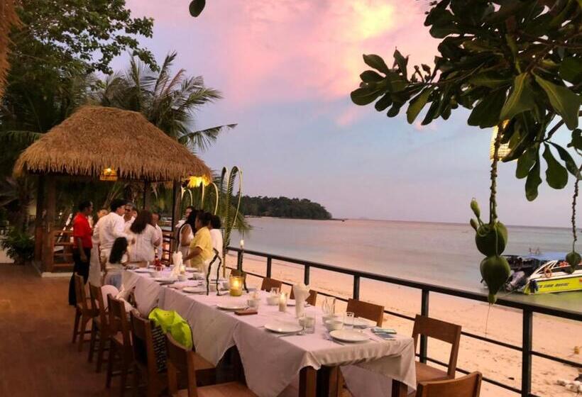 Phi Phi Villa Resort Sha Extra Plus