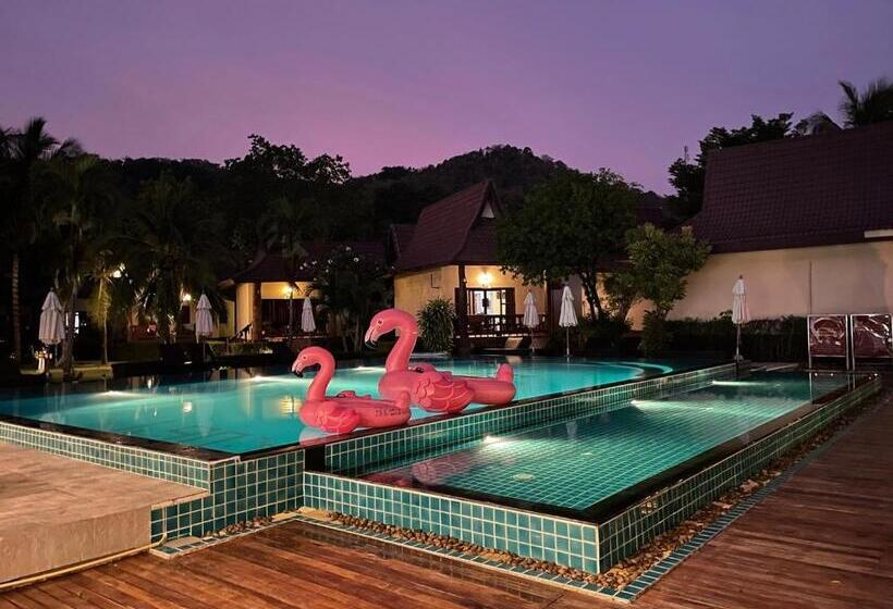 Phi Phi Villa Resort Sha Extra Plus