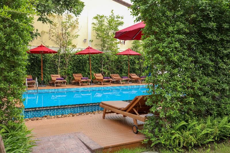 اقامتگاه Golden Sea Pattaya   Sha Extra Plus