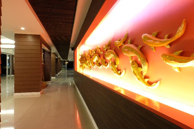 اقامتگاه Golden Sea Pattaya   Sha Extra Plus