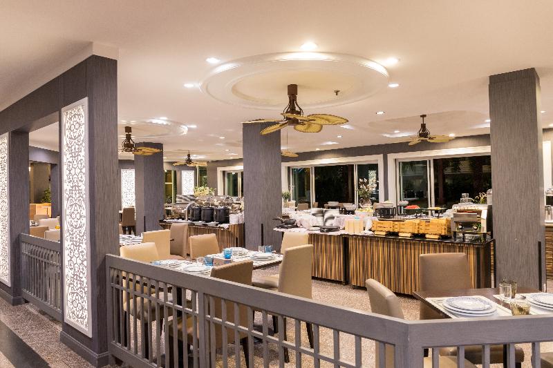 اقامتگاه Golden Sea Pattaya   Sha Extra Plus