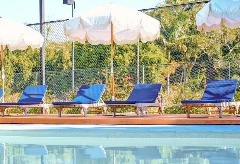 Курорт The Lord Byron