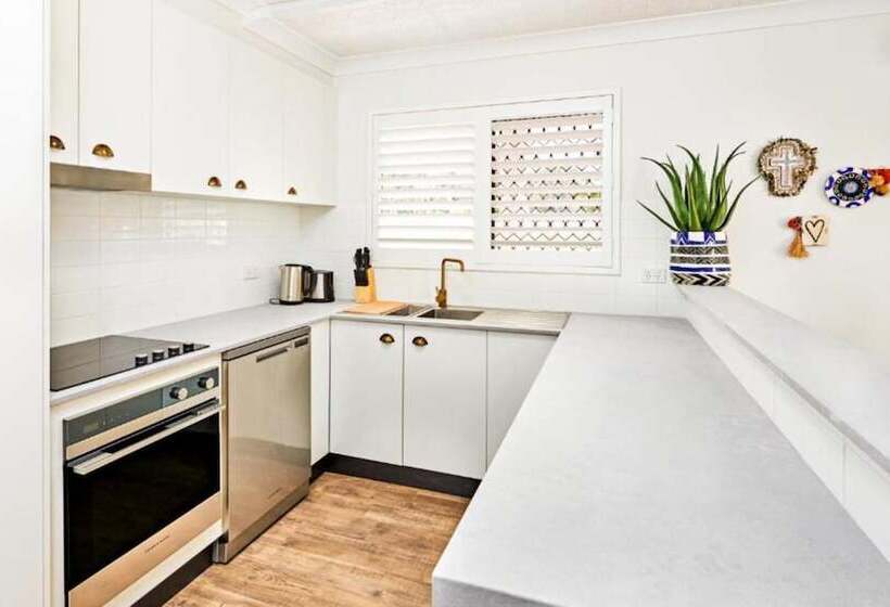 استراحتگاه The Lord Byron