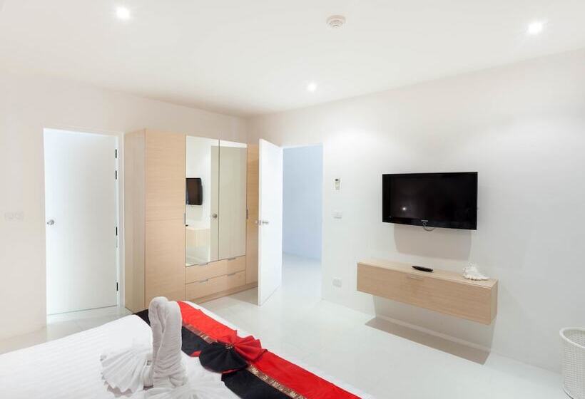 Sunset Plaza By Resava