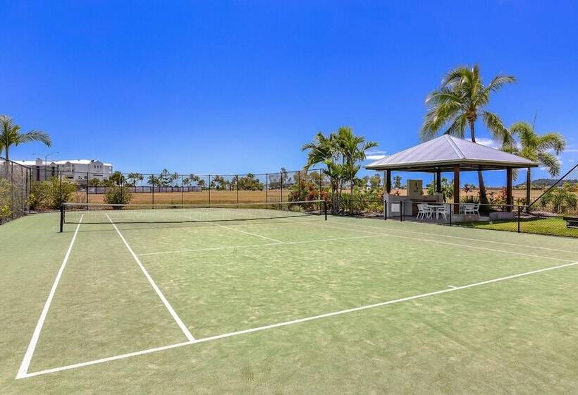 The Boathouse Apartments