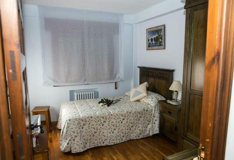 Общежитие Finca Lebrel