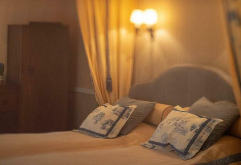 הוסטל Wanha Kartano