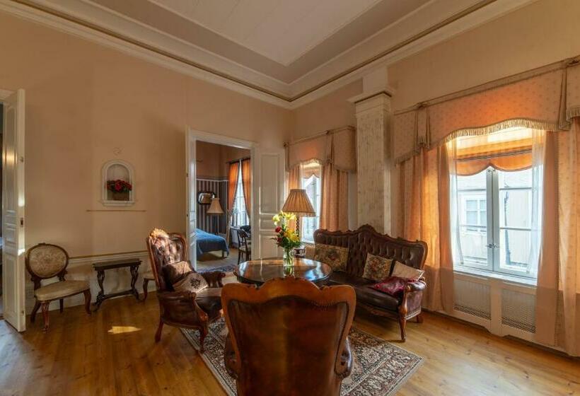 הוסטל Wanha Kartano