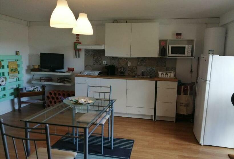 צימר Sossego E Tranquilidade Valley Guest House Perto De Lisboa Estacionamento à Porta Do Alojamento