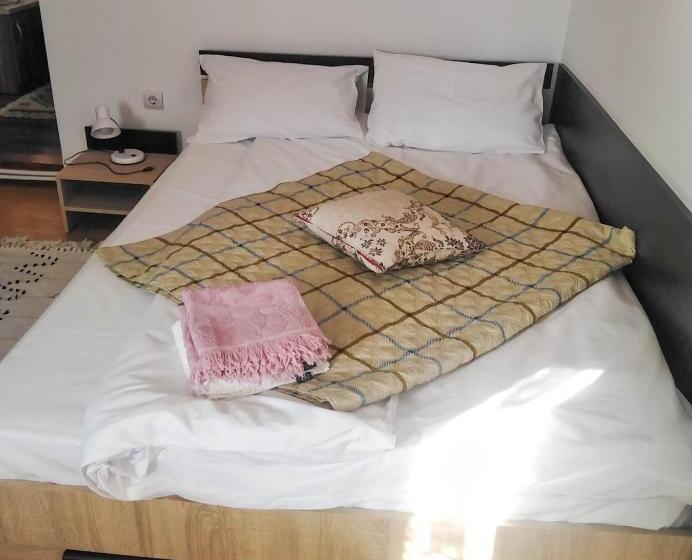 住宿加早餐  Casa La Agapia