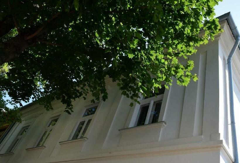 住宿加早餐  Dunna