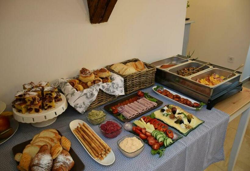 住宿加早餐  Dunna