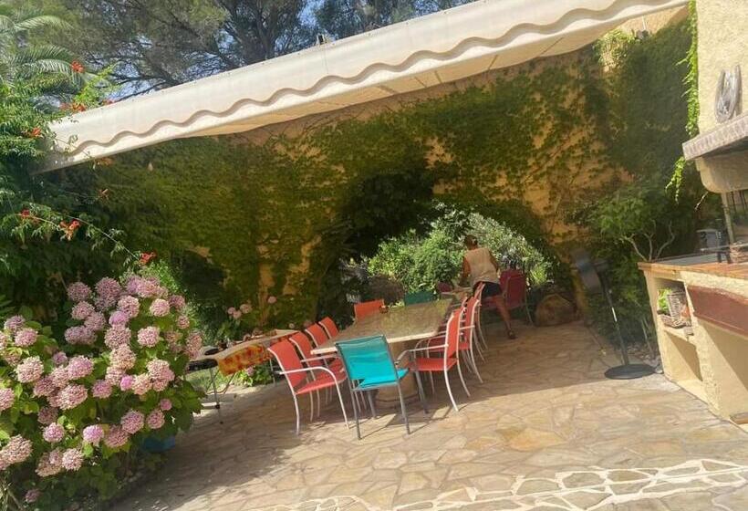 مبيت وإفطار Féerie Love