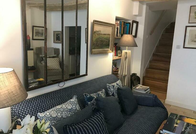 ベッドアンドブレックファースト Fontevraud Maison De Ville Bnb